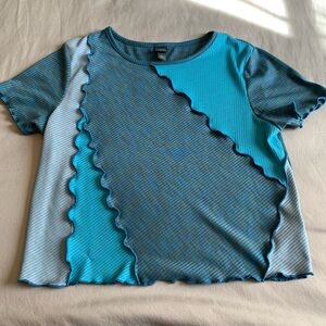 Scalloped Cropped Tee